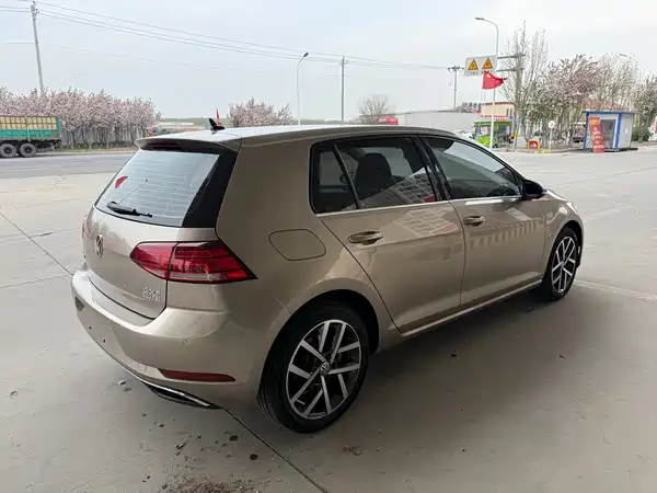 Volkswagen Golf 2020