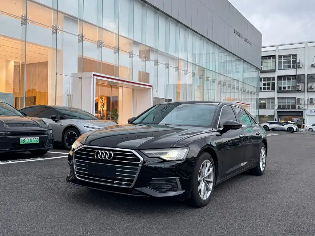 Audi A6L 2021 — фото 1