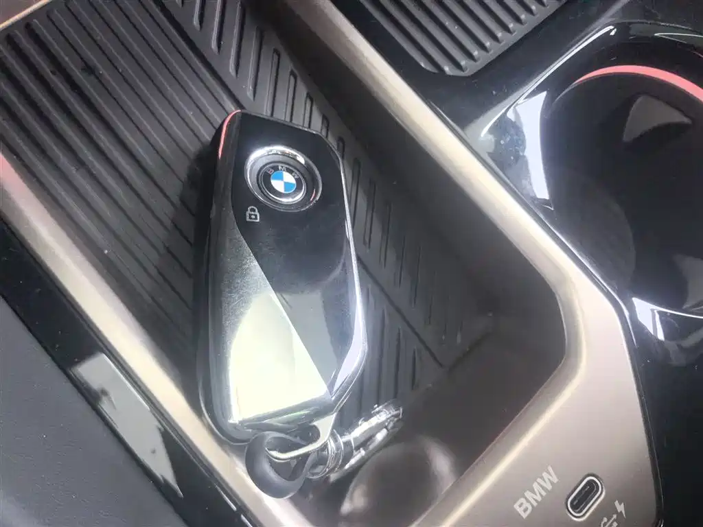 BMW 5 Series 2024 — фото 17