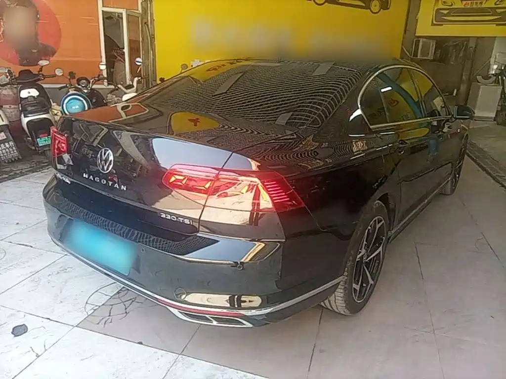 Volkswagen Magotan 2024