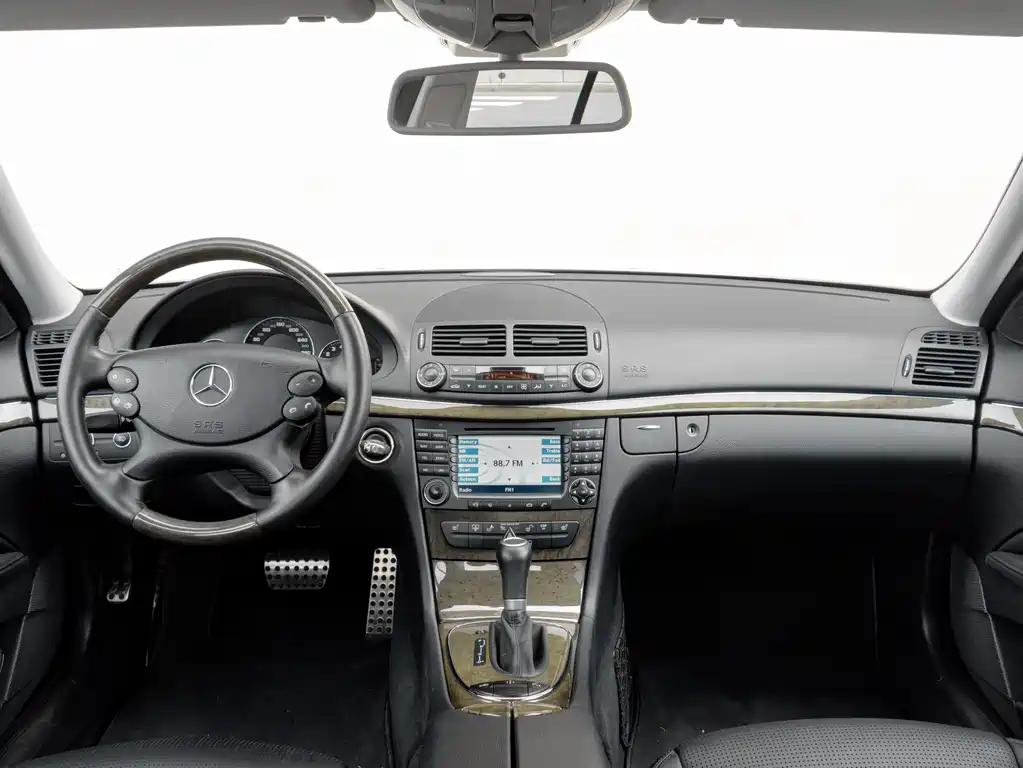 Mercedes-Benz E-Class AMG 2007 — фото 4