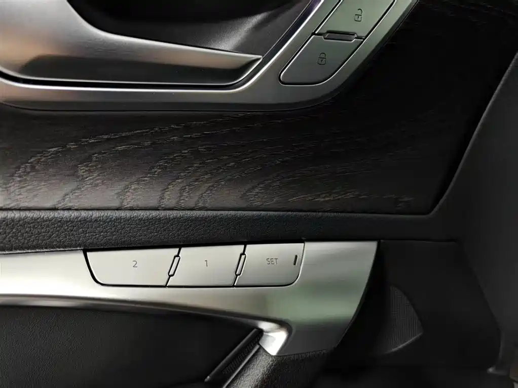 Audi A6L 2023 — фото 13