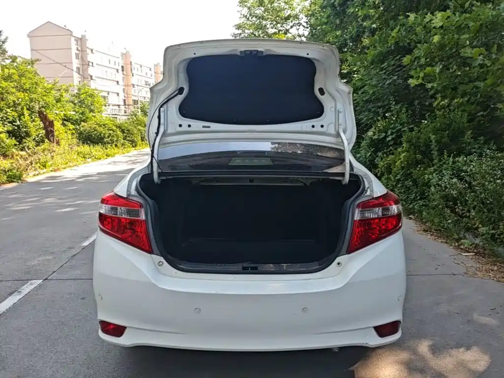 Toyota Vios 2015 — фото 19