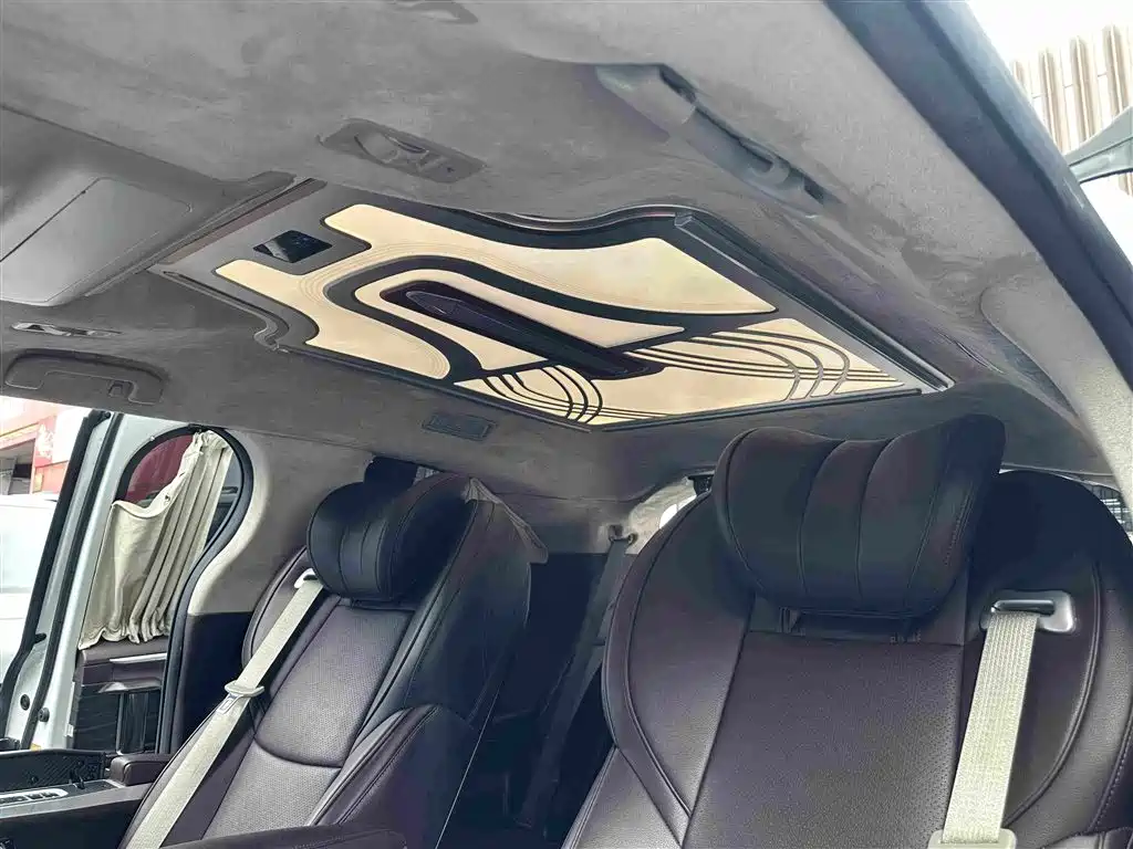 Toyota Sienna 2022 — фото 30