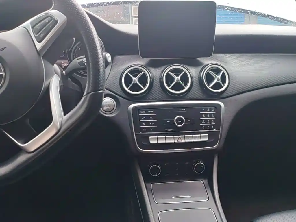 Mercedes-Benz GLA 2019 — фото 10