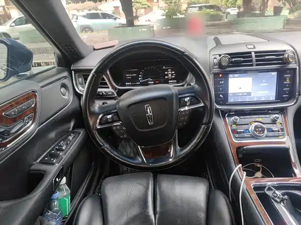 Lincoln Continental 2020