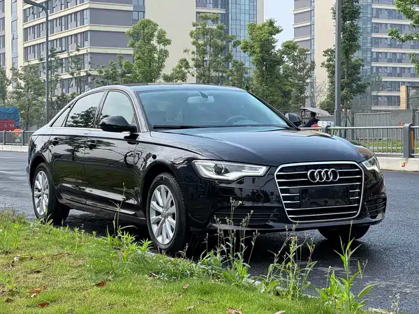 Audi A6L 2012