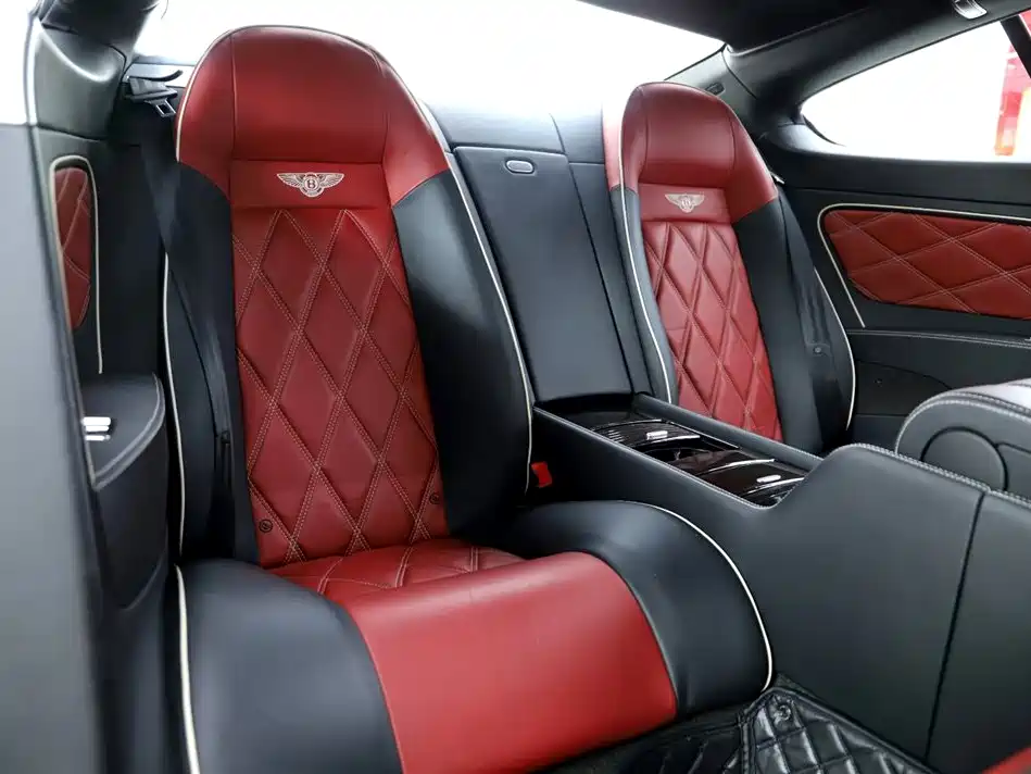 Bentley Continental 2010 — фото 7