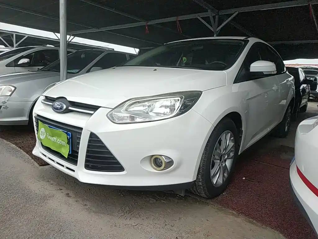 Ford Focus 2015 — фото 2