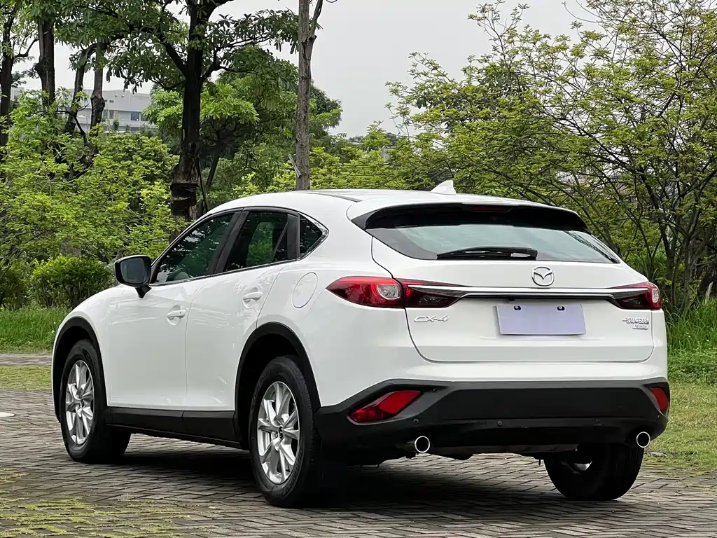 Mazda CX-4 2018 — фото 4