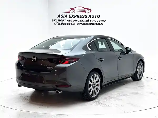 Mazda 3 Axela 2021