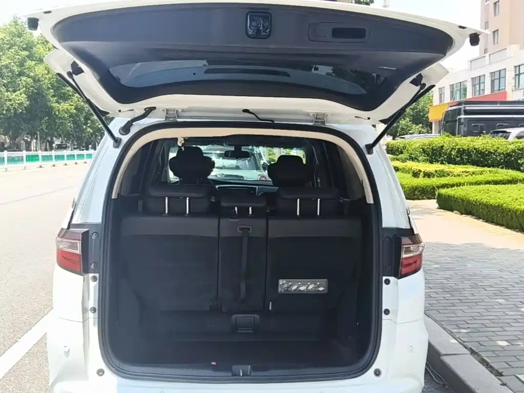 Honda Odyssey 2017 — фото 19