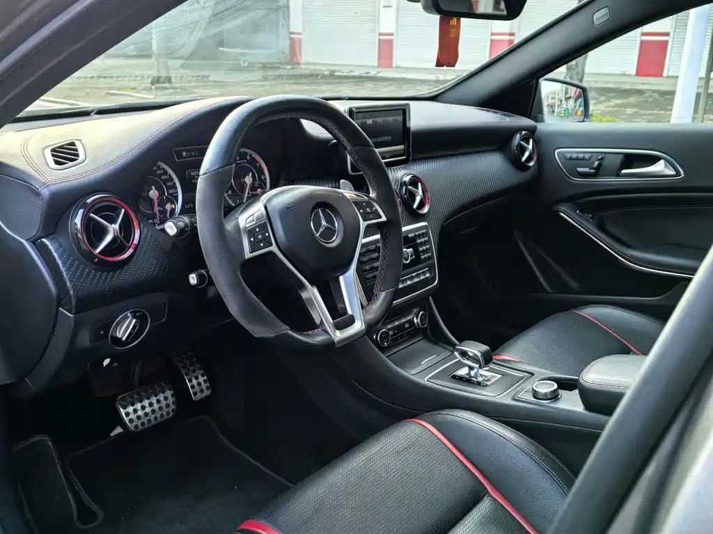 Mercedes-Benz A-Class AMG 2015 — фото 8