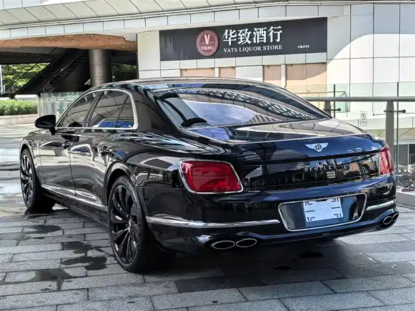 Bentley Flying Spur 2022