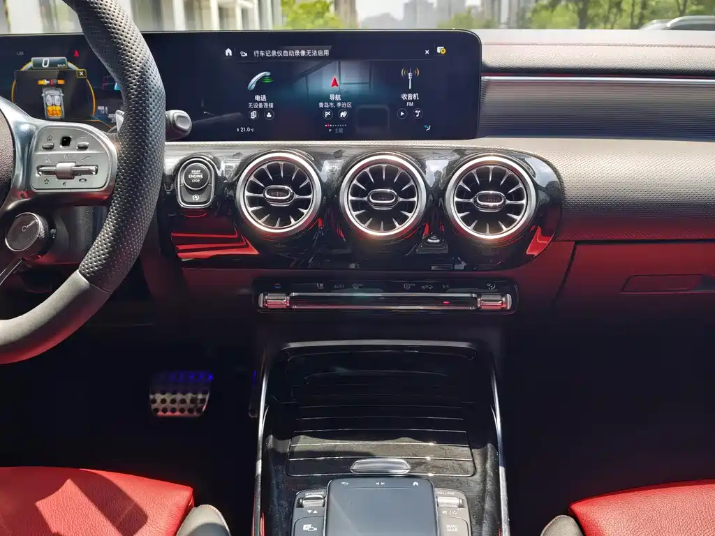 Mercedes-Benz A-Class AMG 2023 — фото 19