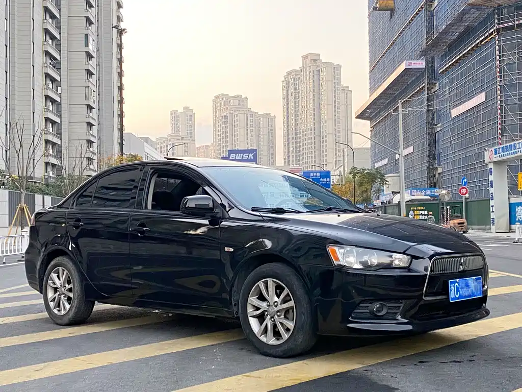 Mitsubishi Lancer EX 2013 — фото 3
