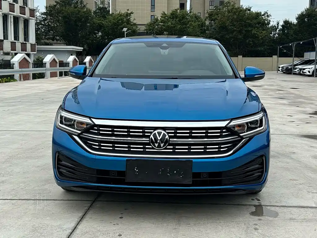 Volkswagen Sagitar 2022