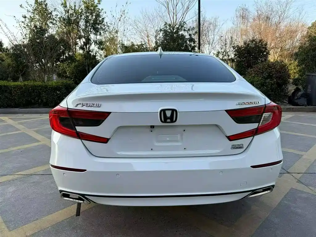 Honda Accord 2019 — фото 15
