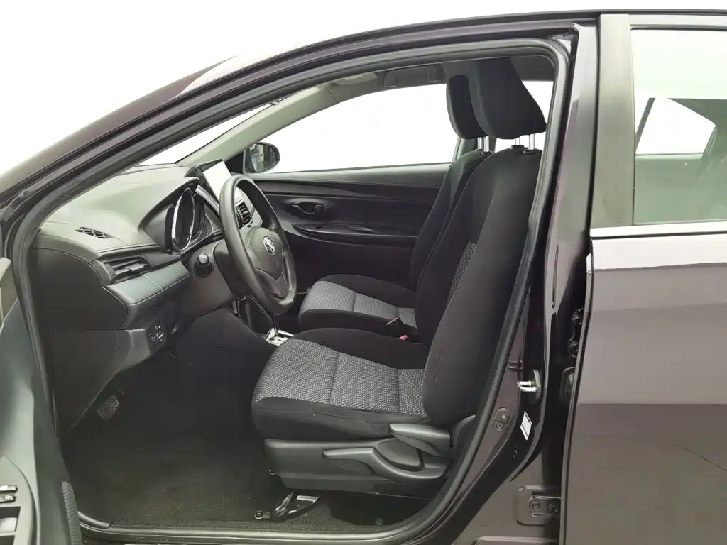 Toyota Vios 2014 — фото 10