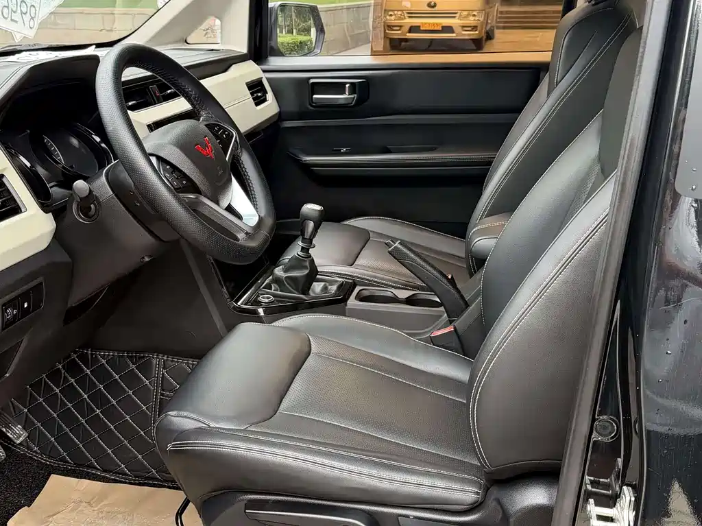 Wuling Journey 2023