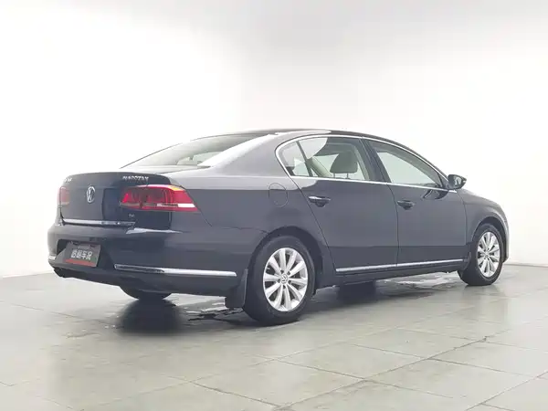Volkswagen Magotan 2013