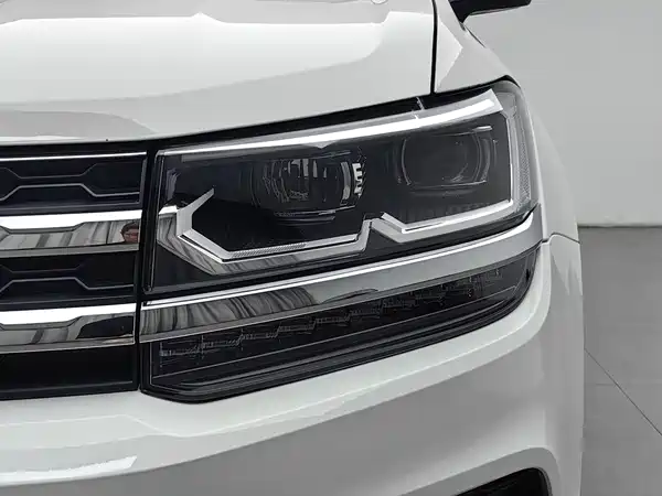 Volkswagen Tharu 2020