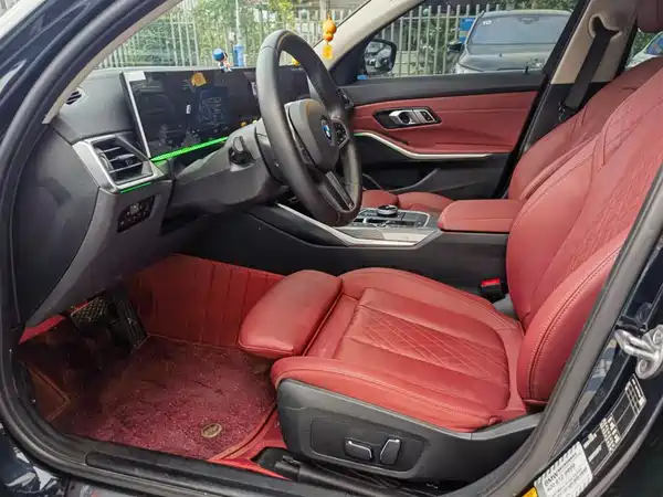 BMW i3 2024