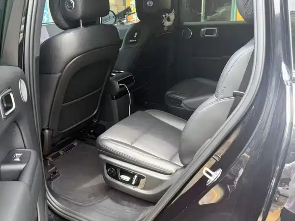 Li Auto L8 2024