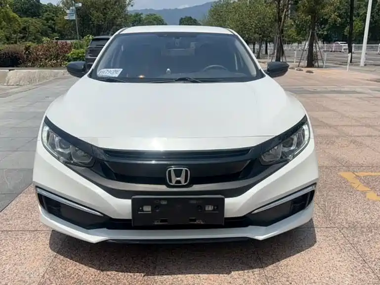 Honda Civic 2019 — фото 2