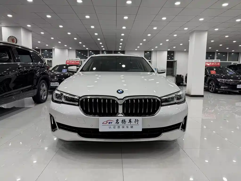 BMW 5 Series 2021 — фото 1