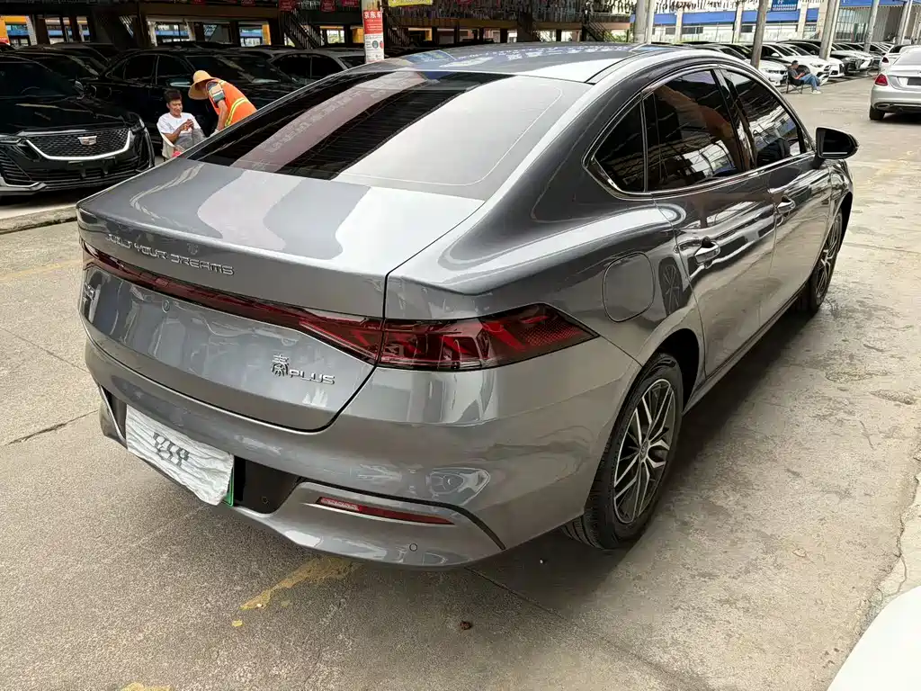 BYD Qin PLUS 2023 — фото 10