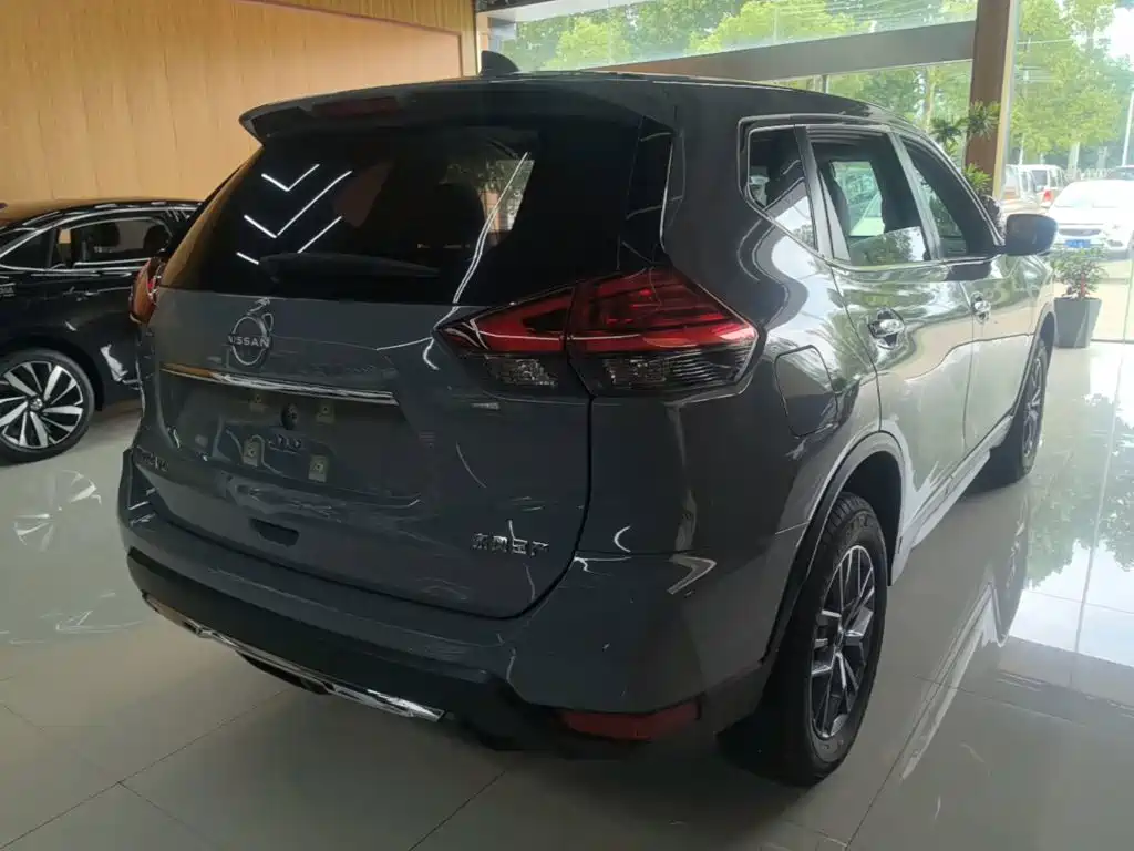 Nissan X-Trail 2025