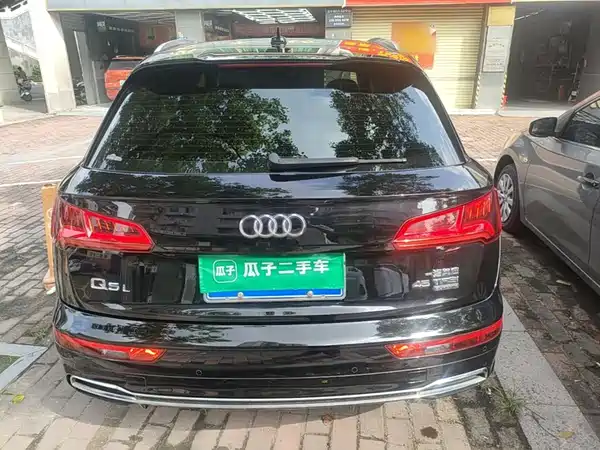 Audi Q5L 2019