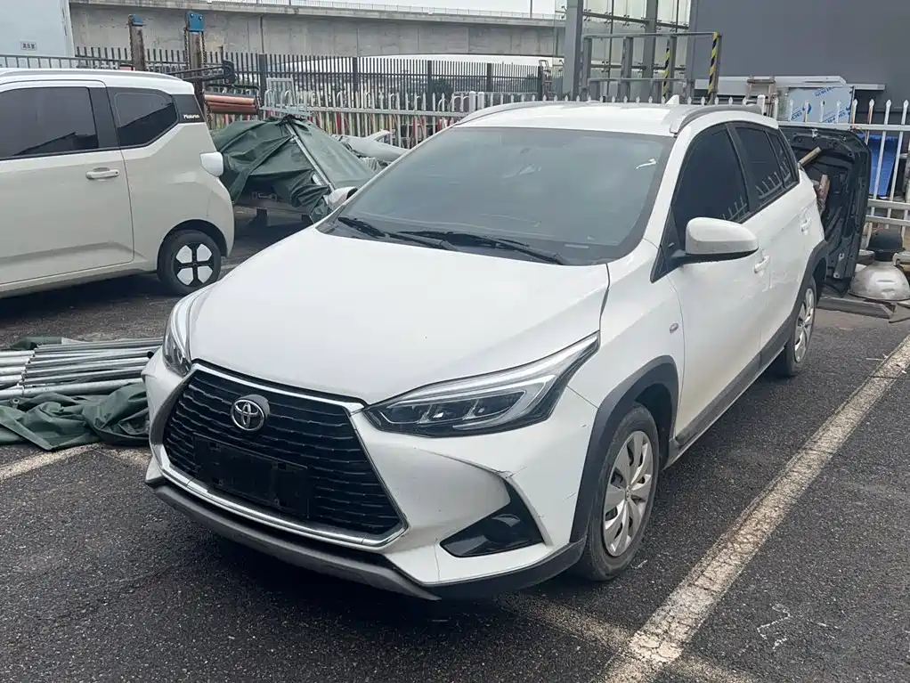 Toyota Yaris L 2023
