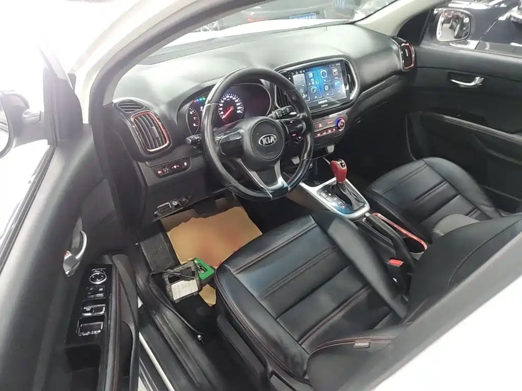 Kia KX3 2015 — фото 16