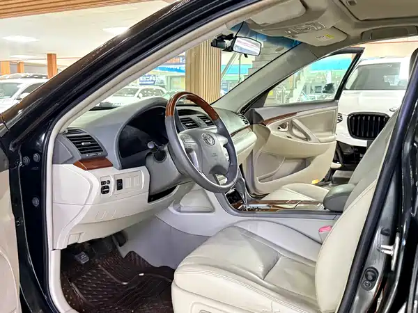 Toyota Camry 2015