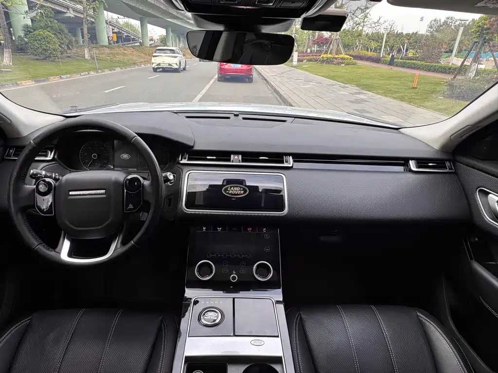 Land Rover Velar 2019 — фото 9