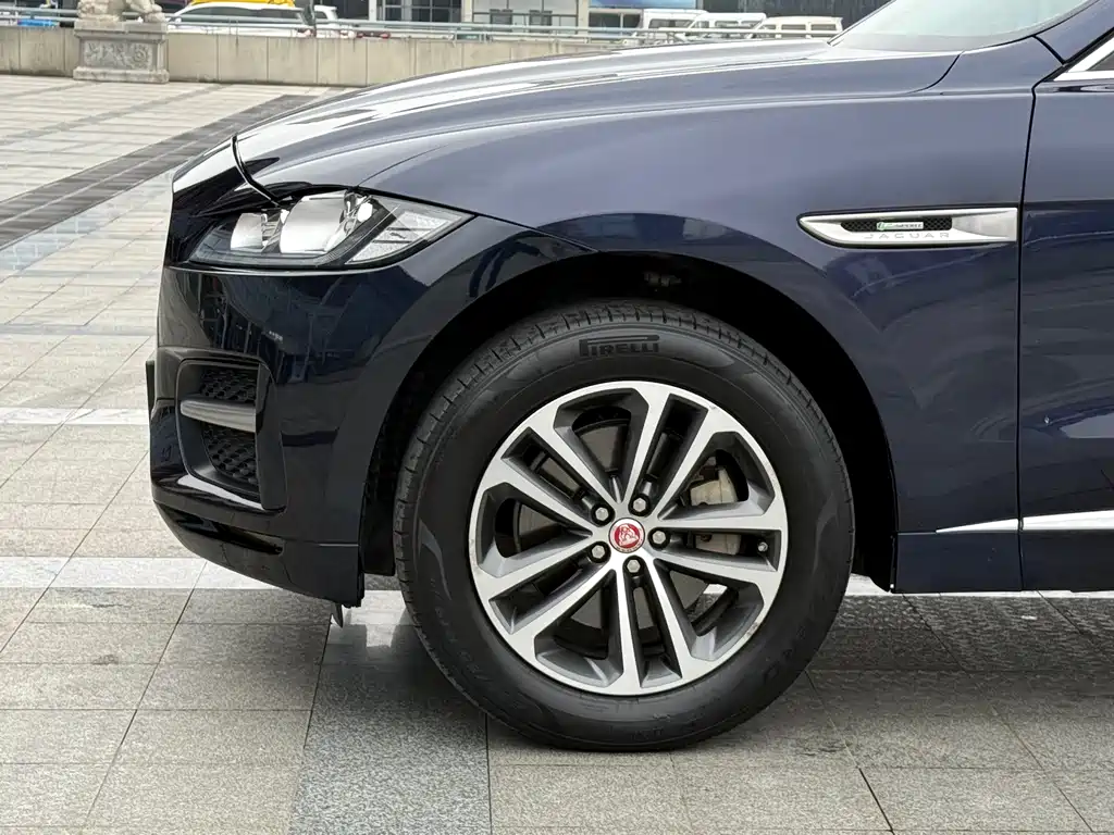 Jaguar F-PACE 2017 — фото 5