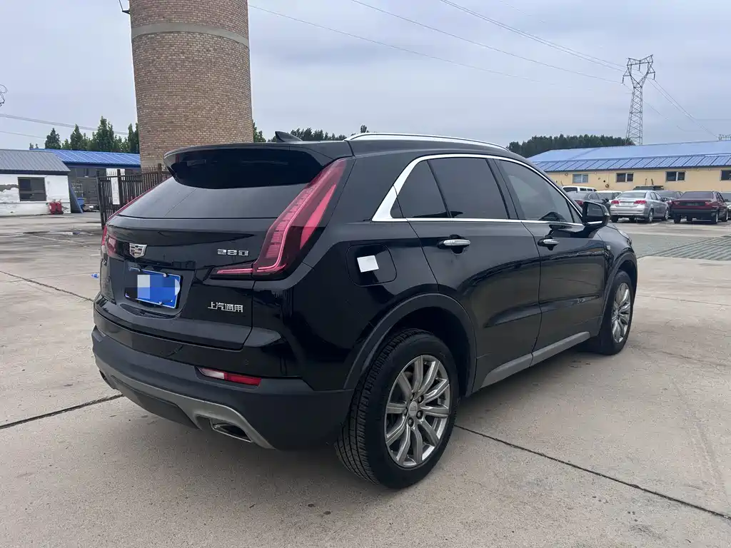 Cadillac XT4 2020 — фото 4