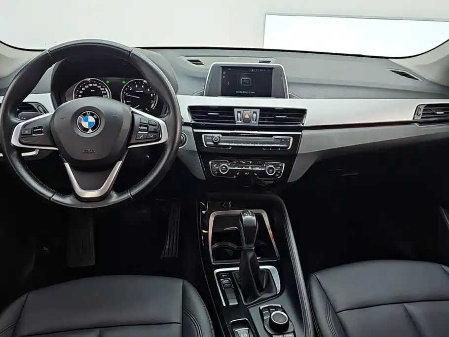 BMW X1 2019 — фото 12