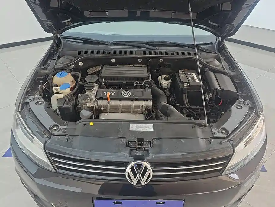 Volkswagen Sagitar 2015 — фото 10