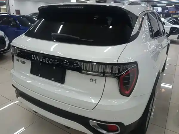 Lynk & Co 01 2019