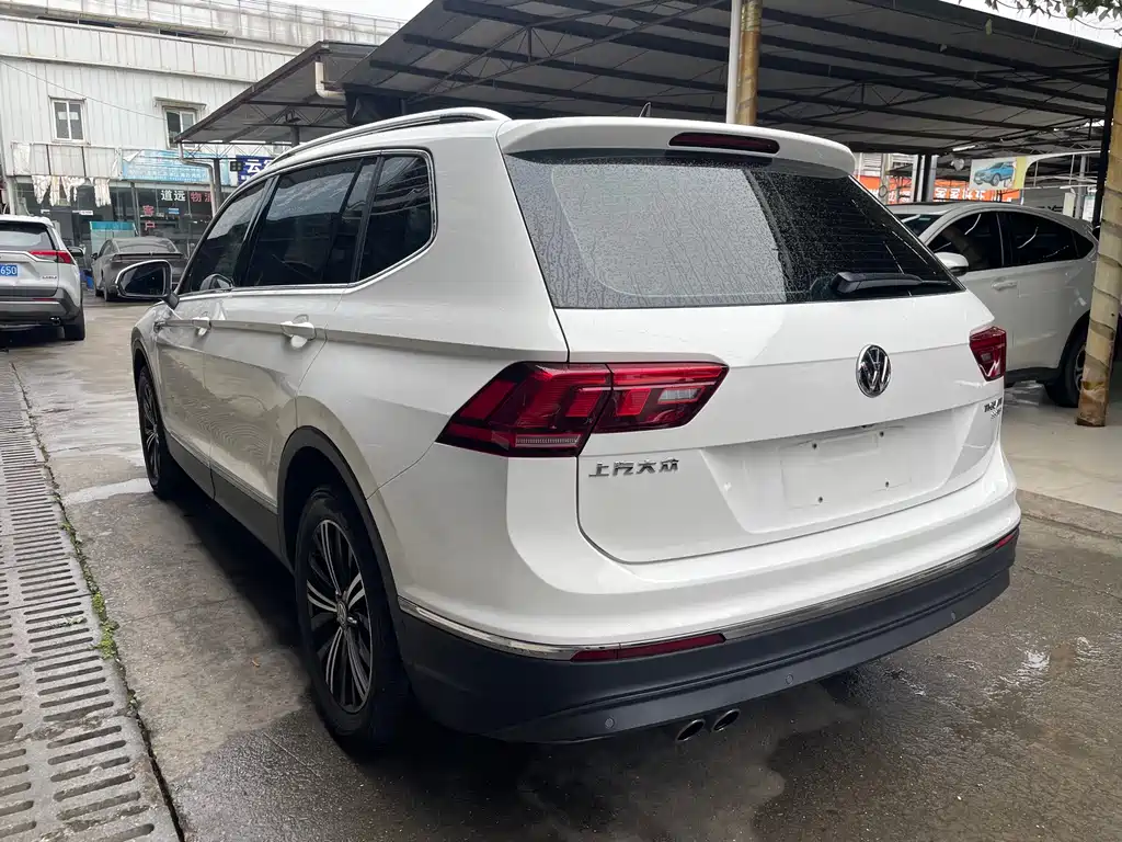 Volkswagen Tiguan L 2019 — фото 16