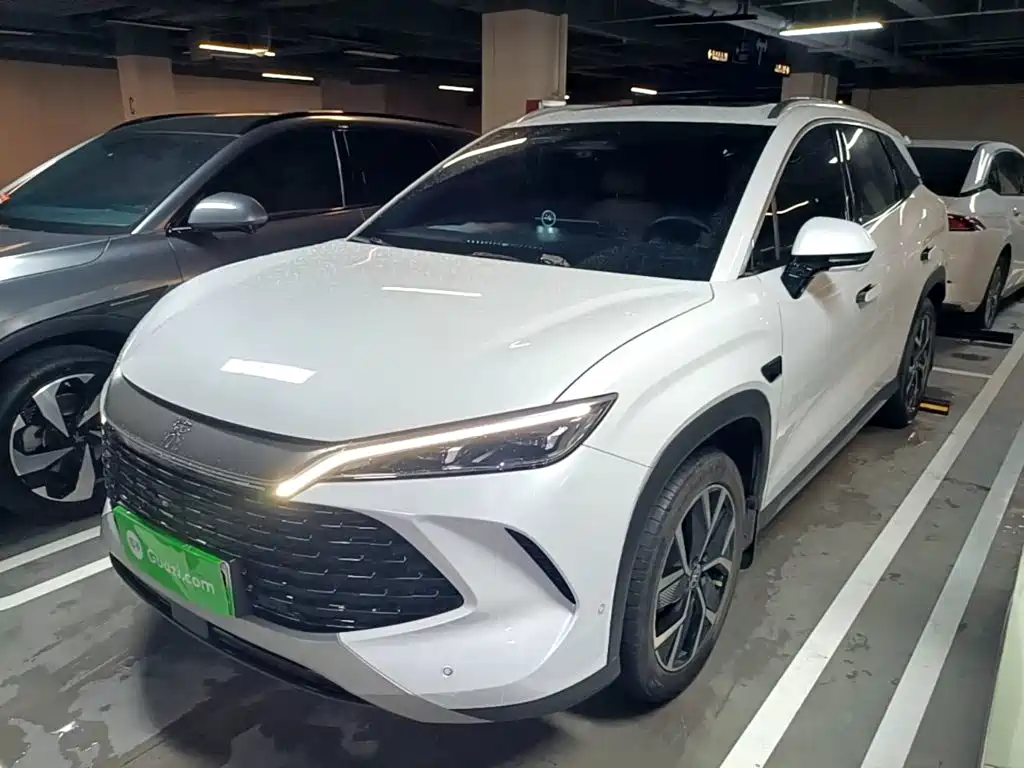 BYD L DM-i 2025 — фото 2