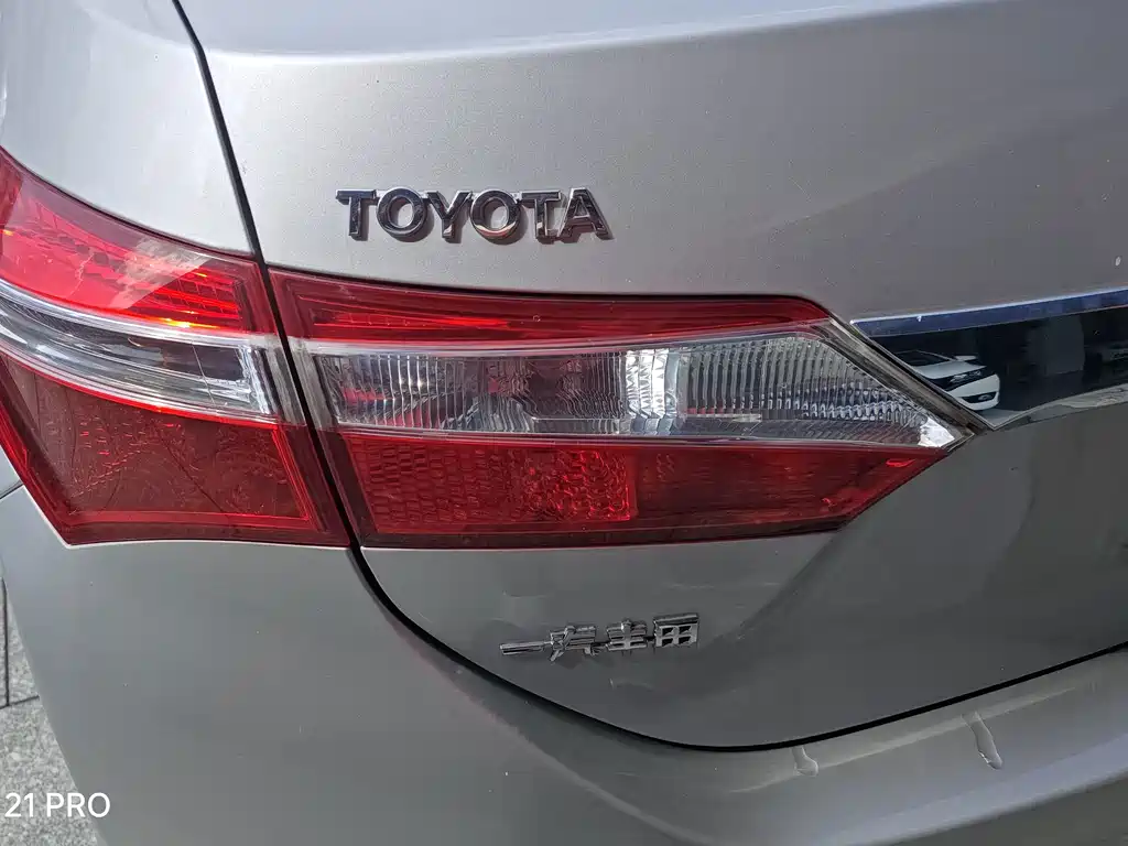 Toyota Corolla 2016 — фото 10