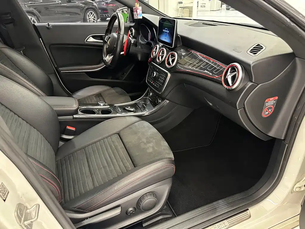 Mercedes-Benz CLA 2016 — фото 14
