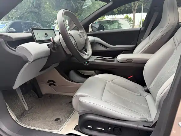 NIO ET5T 2024