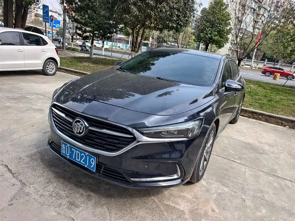 Buick LaCrosse 2021 — фото 1