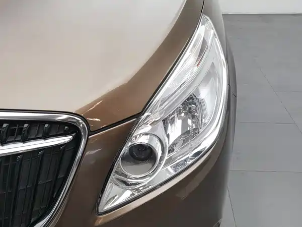 Buick GL8 2020