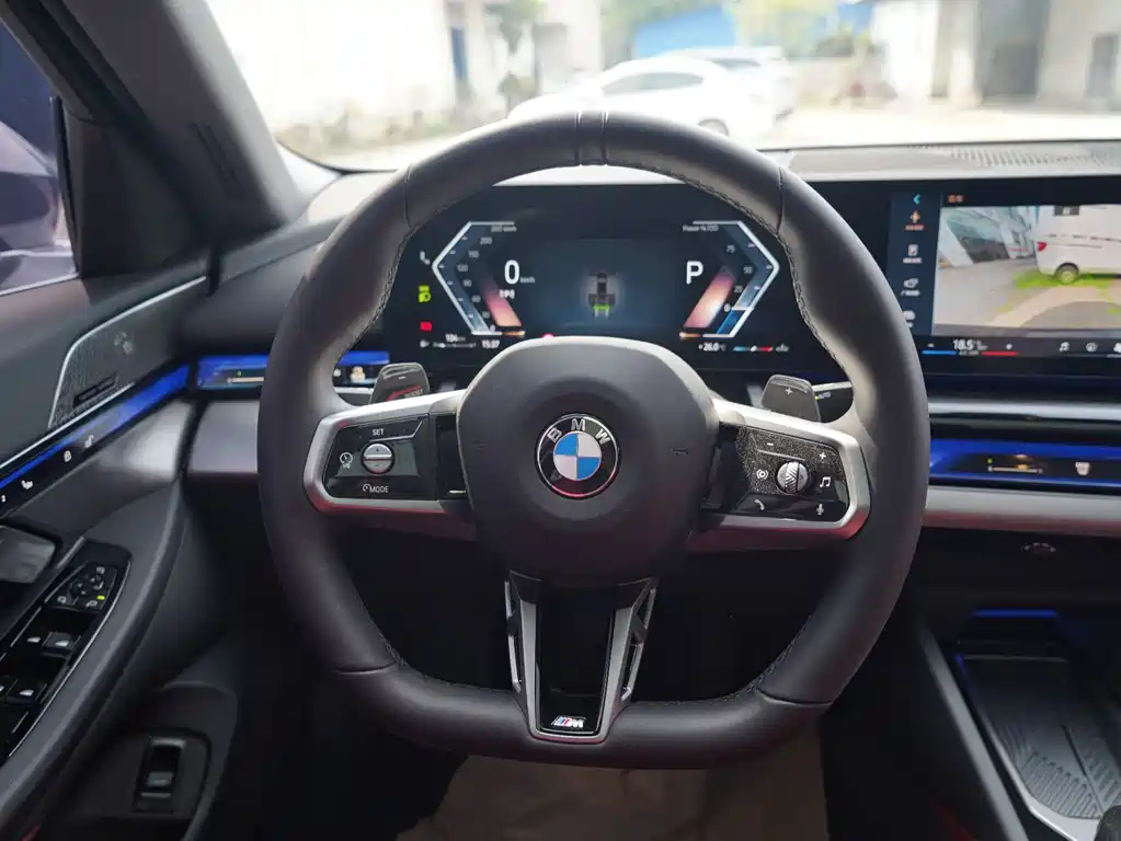 BMW 5 Series 2026 — фото 14